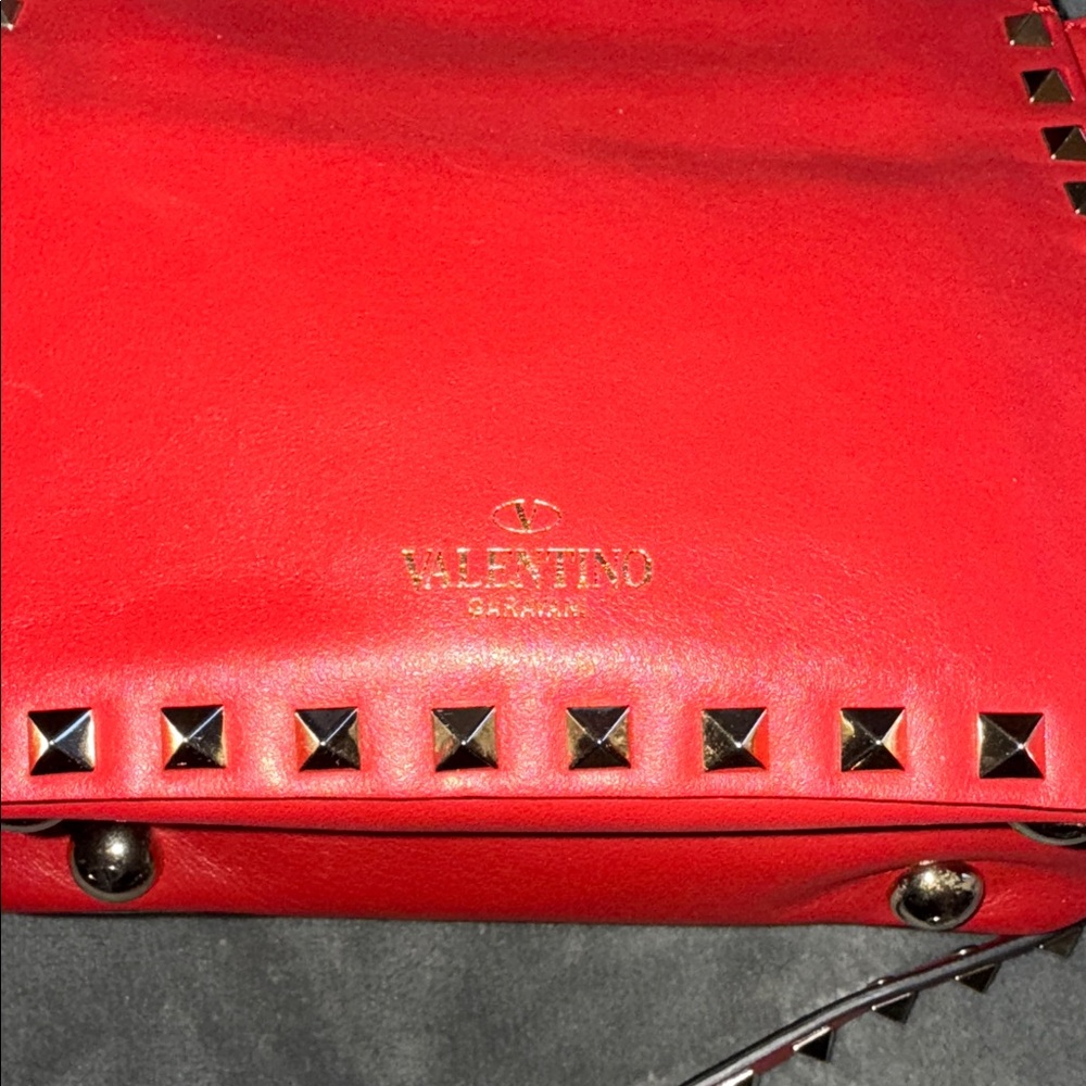 Preloved Valentino Garavani mini Rockstud 2 way bag excellent condition RED - Picture 4 of 13